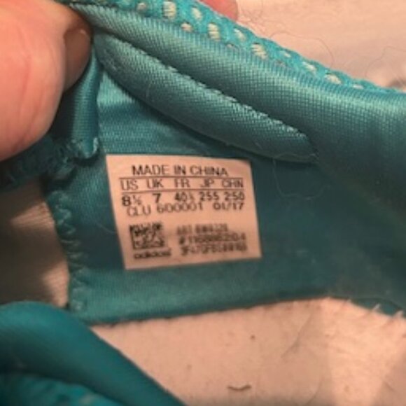 Adidas Tennis Shoes - Picture 5 of 6